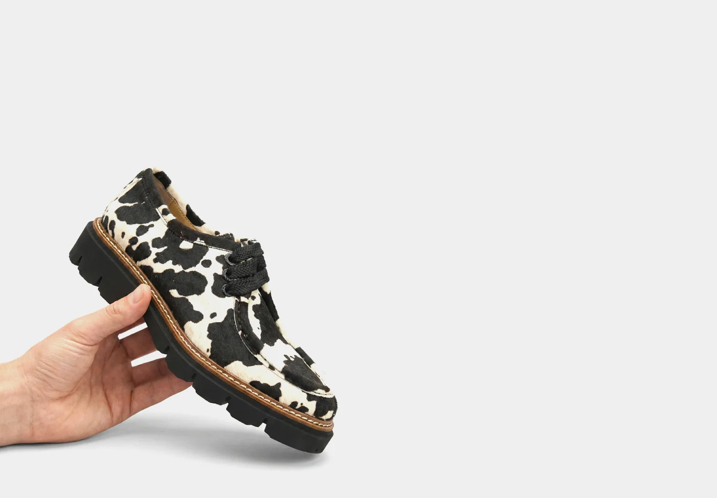 Mocassins et derbies