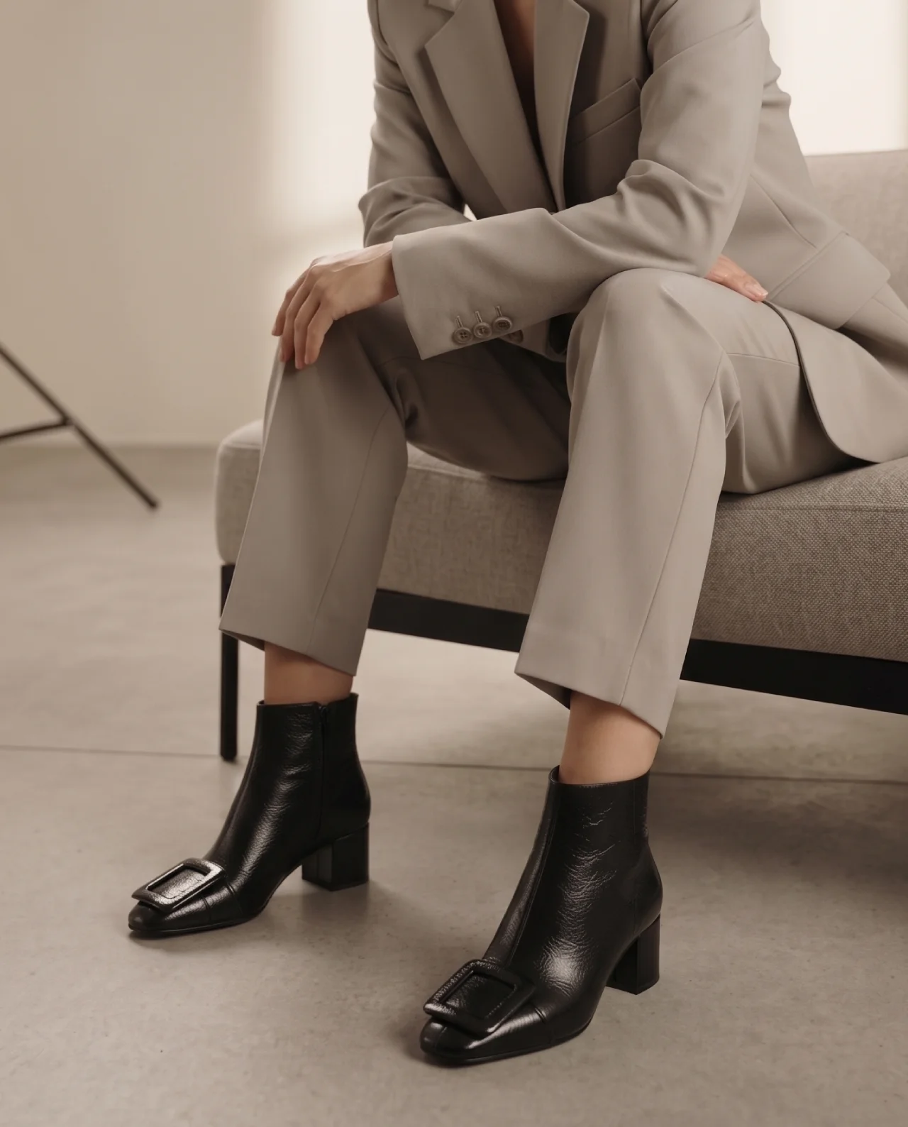 Venise 55540 Black Boots - Image 3